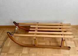 Holzschlitten