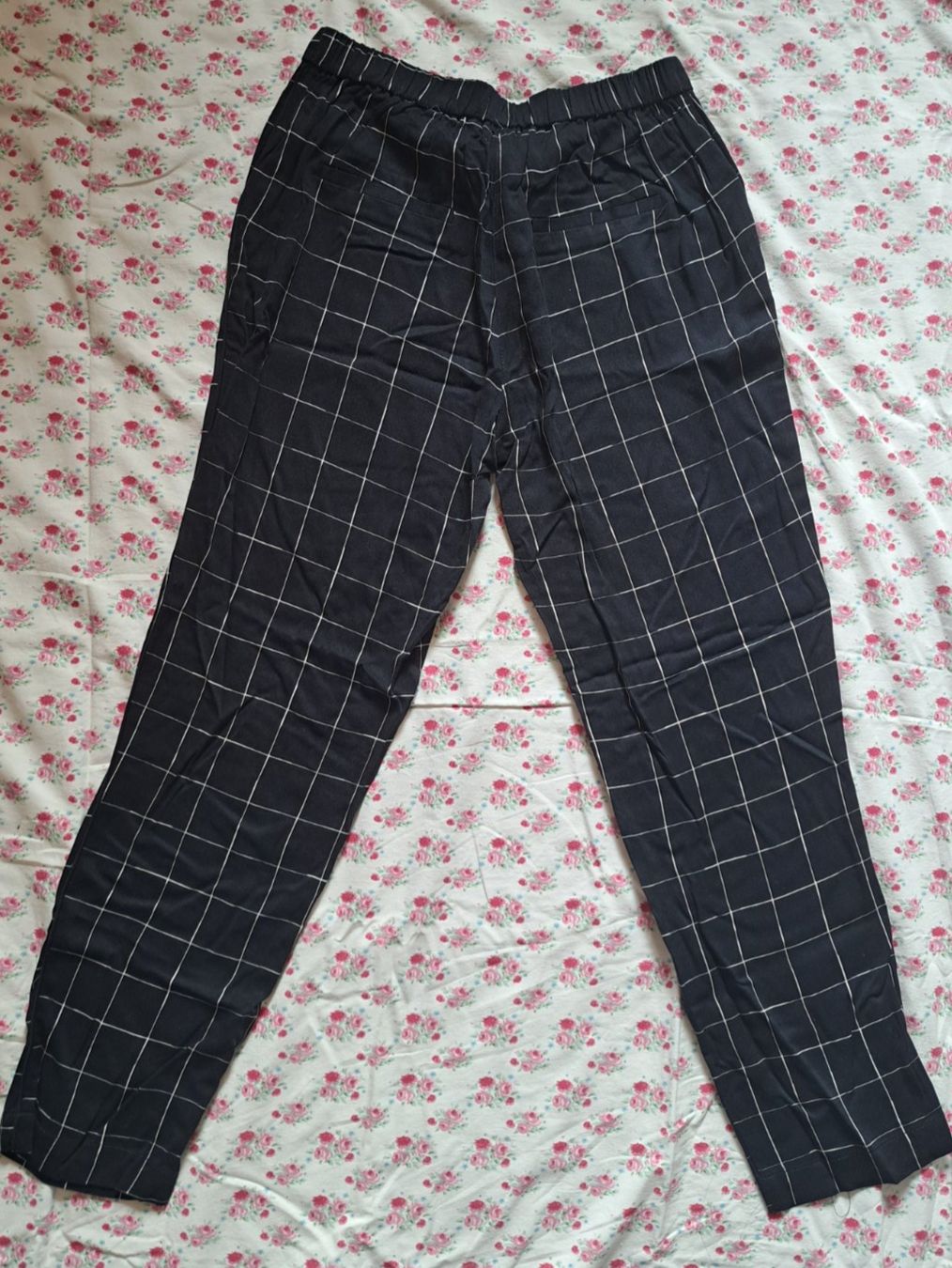 Mango Hosen: Mango Hose Grösse M kariert mit elastischem Bund – Gebraucht aus Zürich von dph_r9t2 1