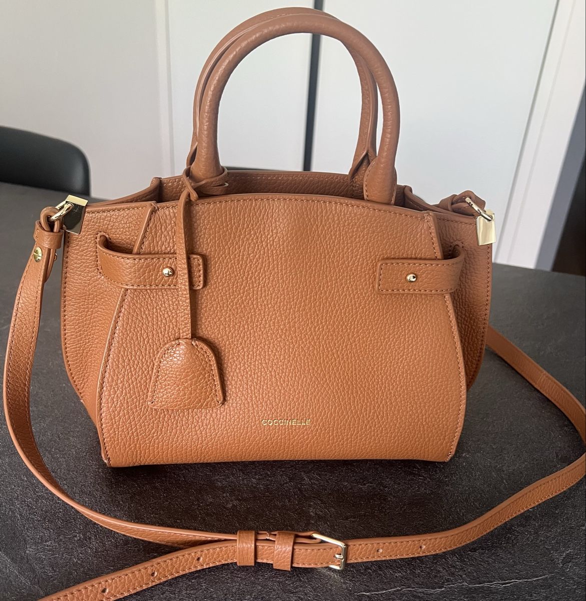 Coccinelle Borse da donna: Sac à main Coccinelle Kliche  – Nuovo (secondo la descrizione) da Martigny venduto da sos_k9qh 1