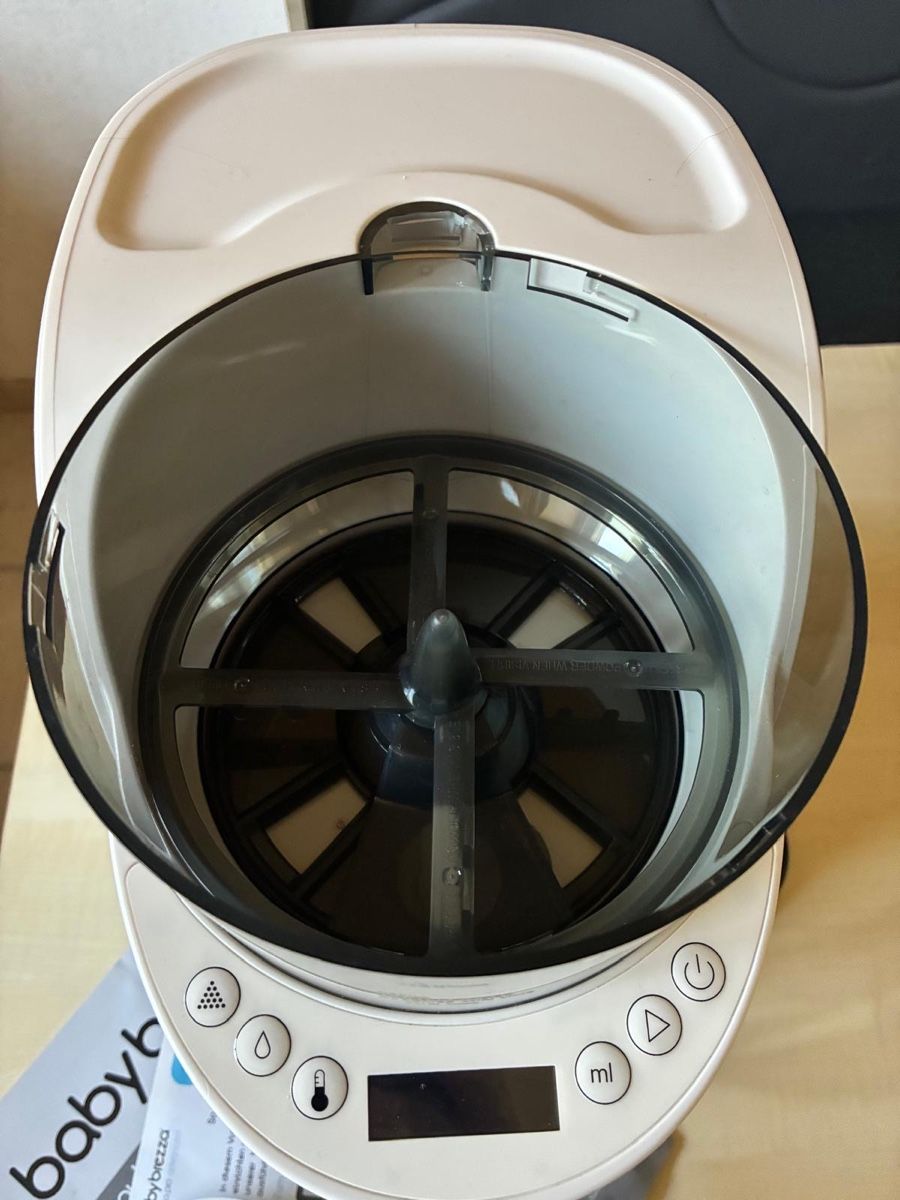 Baby Brezza Pasti del neonato: Baby Brezza Formula Pro Advanced gebraucht – Usato da Niederhasli venduto da Sr1 1
