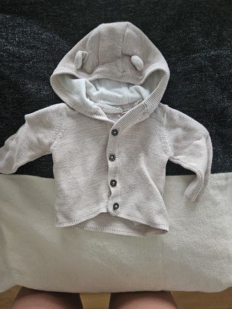 Baby Strickjacke Kapuze hellbeige Grösse 50/56