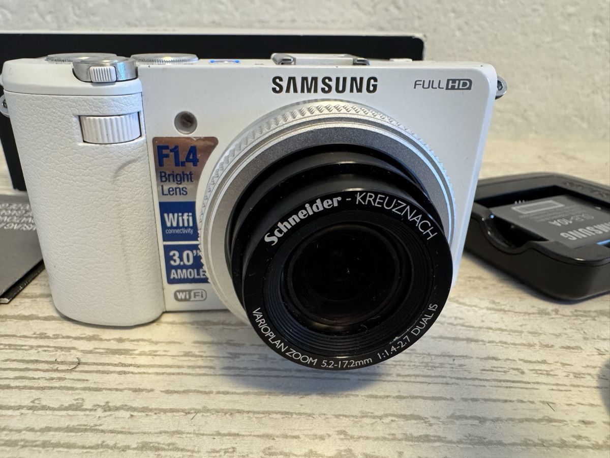 Samsung Fotocamera: Samsung EX2F Digitalkamera – Usato da Zunzgen venduto da milesdavis76 1
