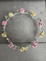 Kerzenring mit Rosen aus Metall