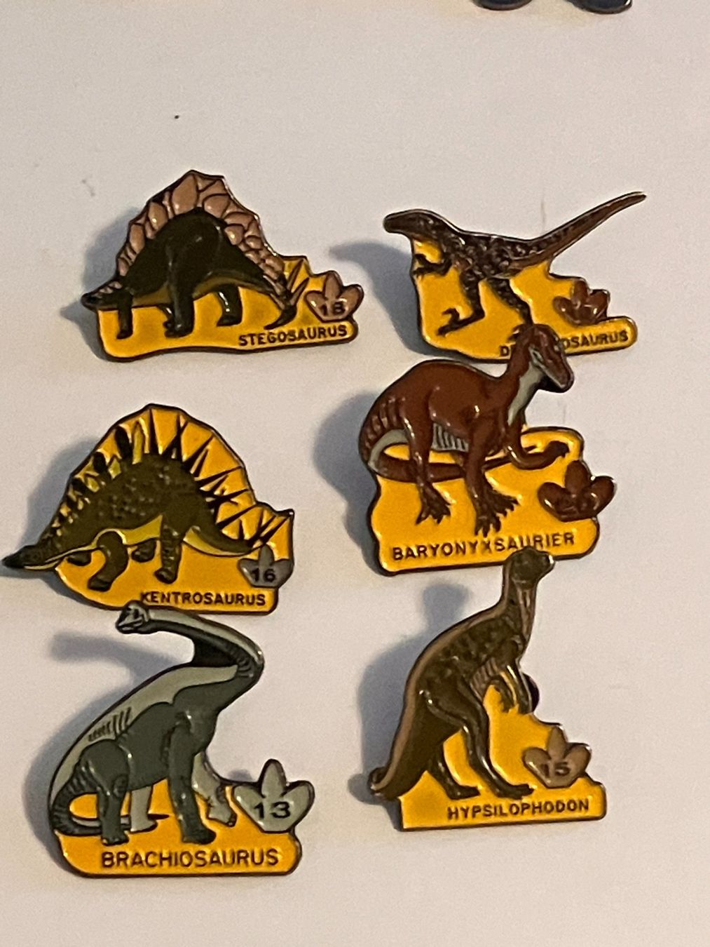 Placchette & Badge: 6 Pin Dinosaurier – Usato da Basel venduto da djwwpp