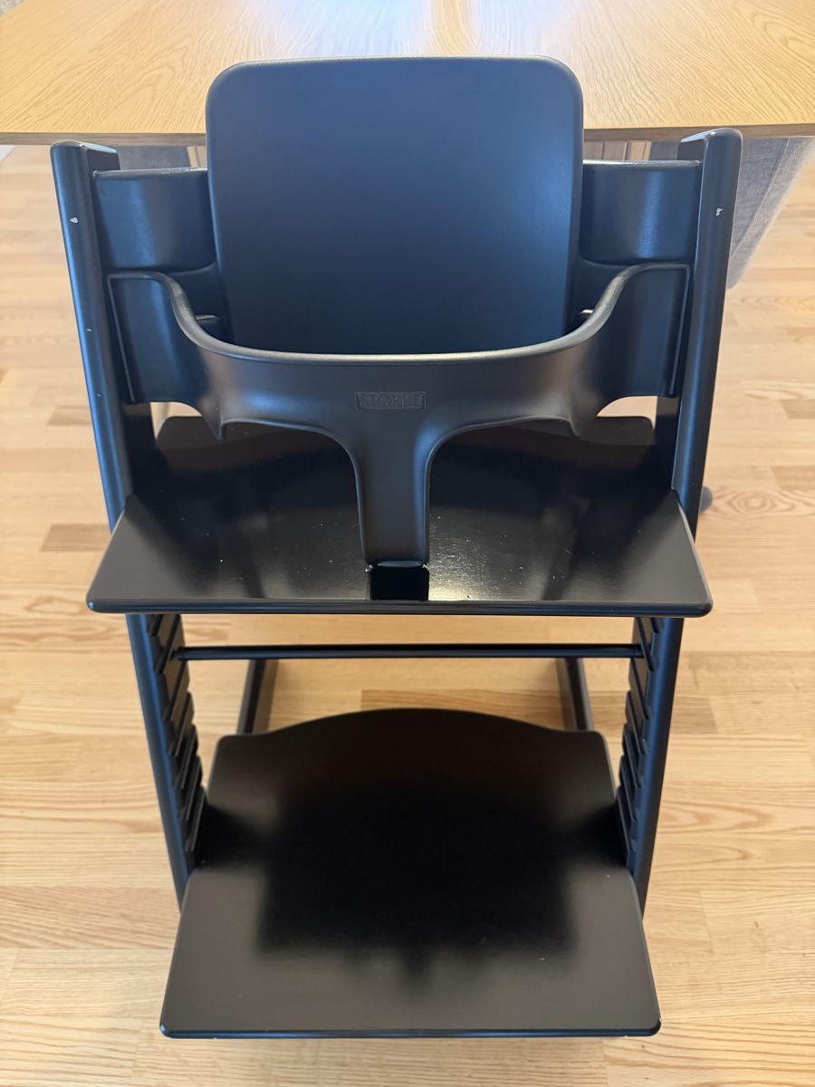 Stokke Hochstühle: Tripp Trapp Stokke schwarz  – Gebraucht aus Zürich von Ta-Nia