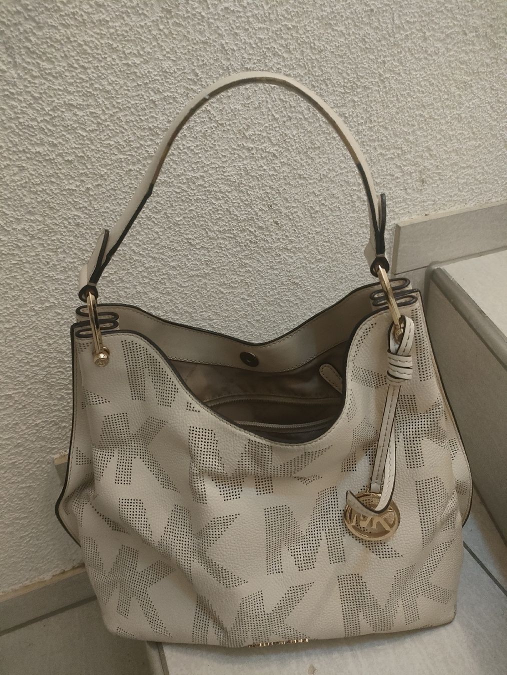 Michael Kors Taschen für Damen: original Michael Kors Handtasche – Gebraucht aus Neftenbach von Grisu97