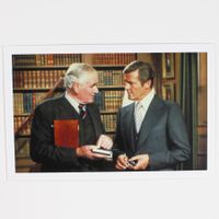 Postkarte James Bond 007 Roger Moore & M MOONRAKER