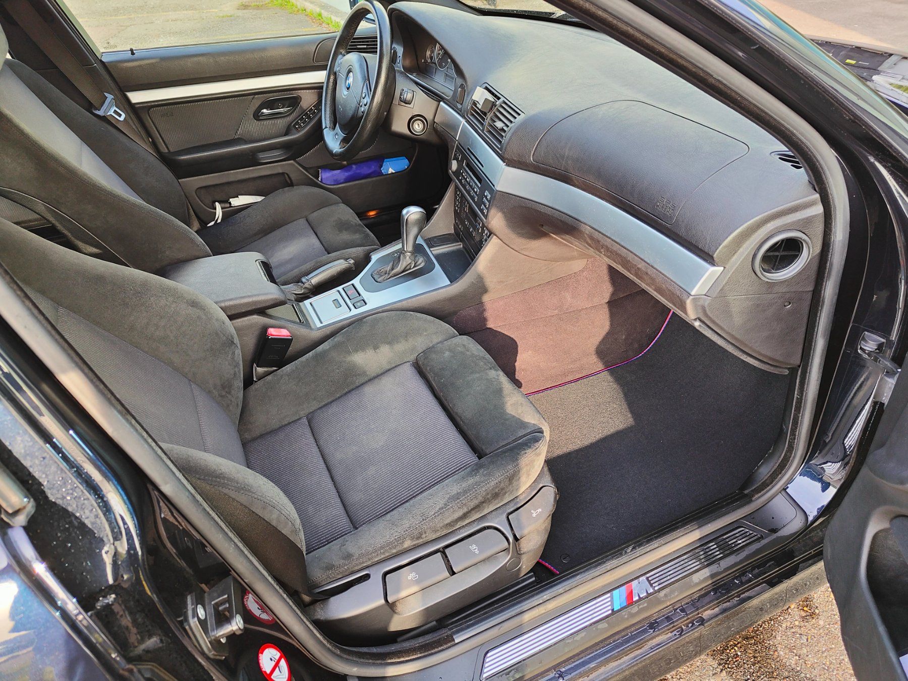 BMW Autos: BMW 5er E39 528i Individual – D'occasion à Dübendorf par rcon 5