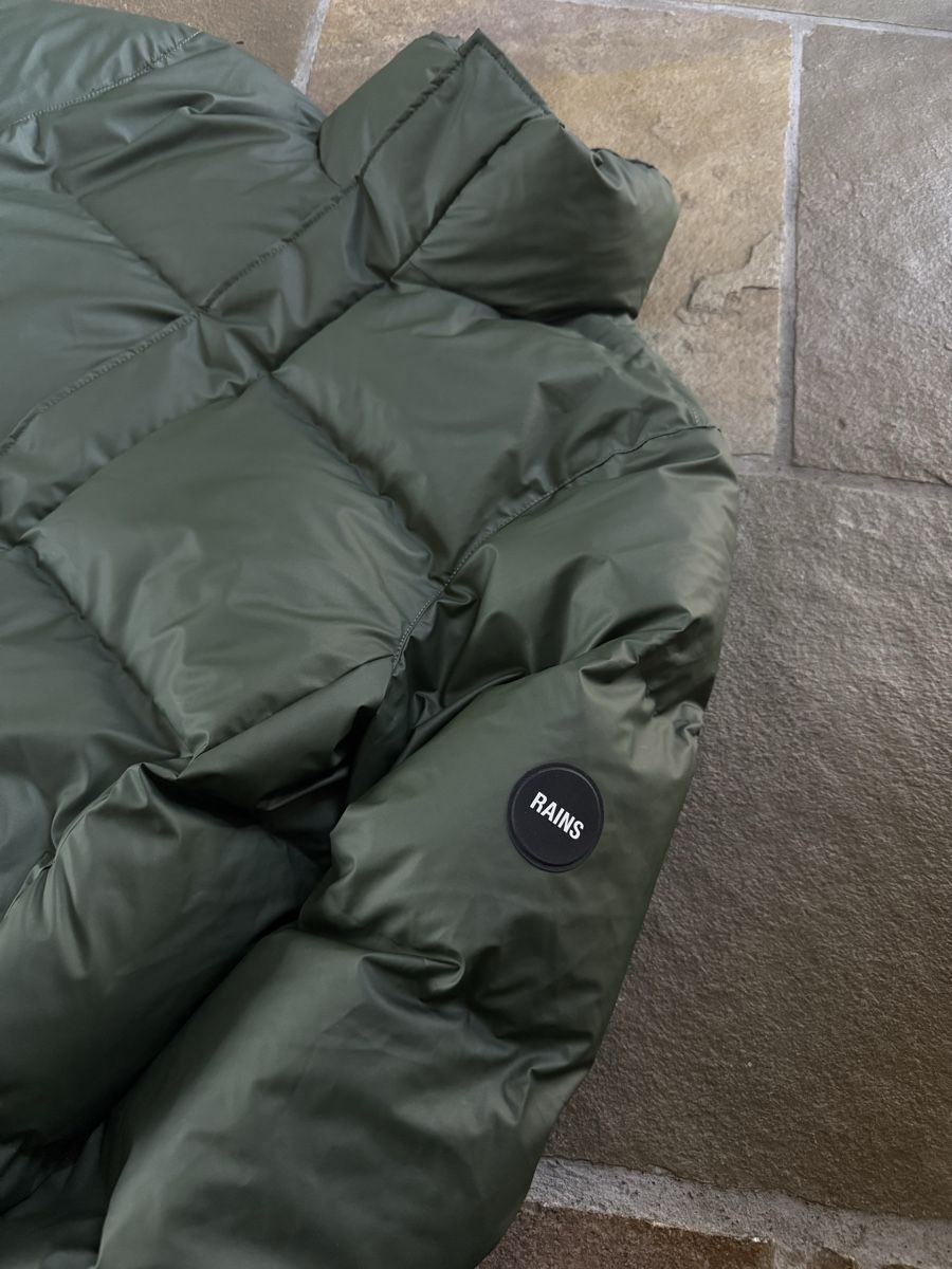 Rains Jacken: RAINS boxy Puffer jacket M – Neu (gemäss Beschreibung) aus Zürich von zoh_26cj 1