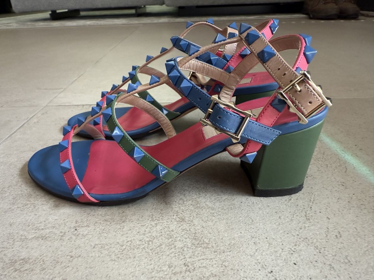 Valentino Damenschuhe: Valentino Rockstud sandals size 37 – Neu (gemäss Beschreibung) aus Cologny von sab_xh7v 2