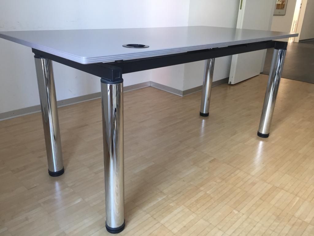 Scrivanie: Schreibtisch Vitra 160x80cm – Usato da Ennetbürgen venduto da star128 2