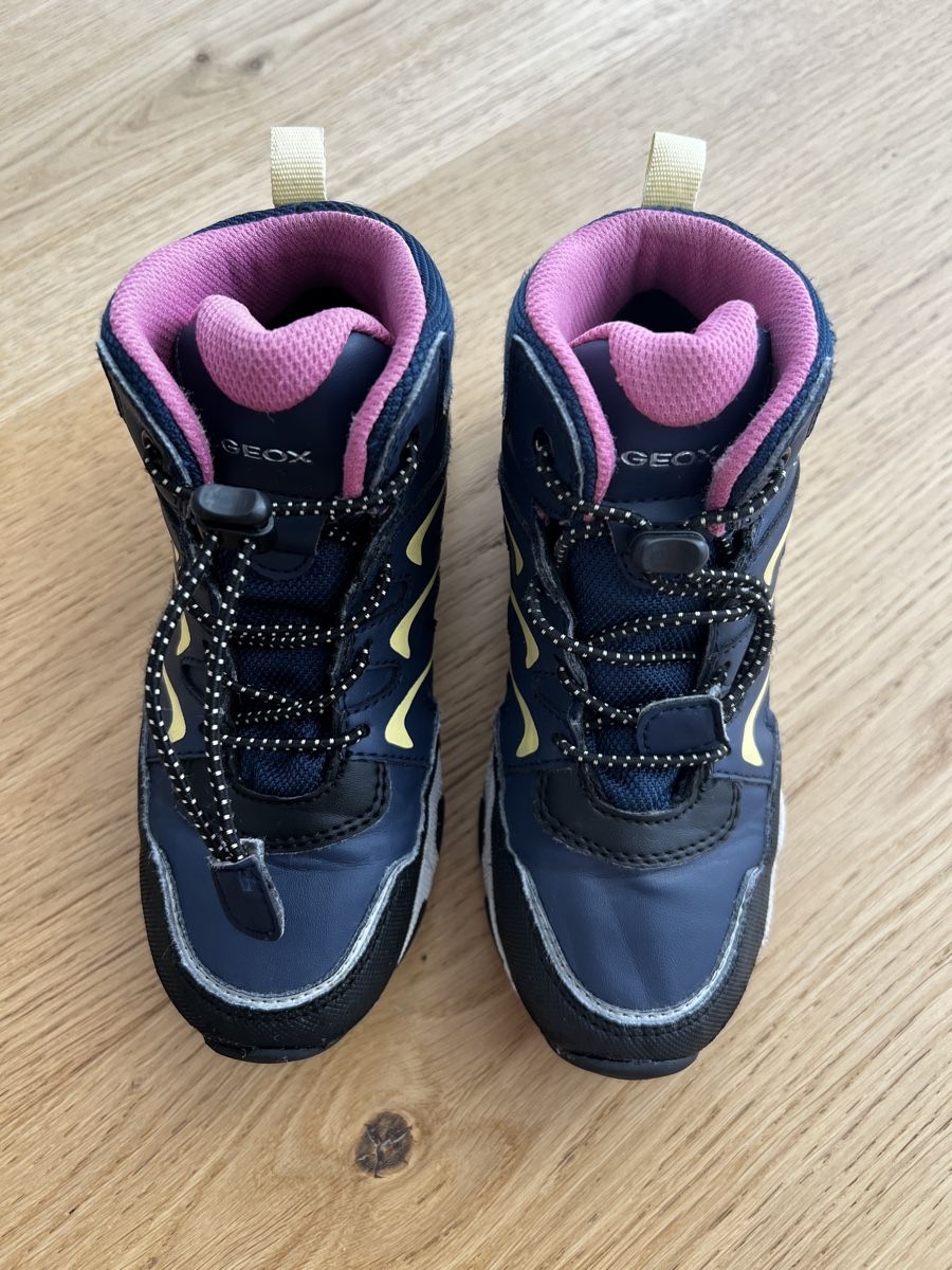 Geox Schuhe für Jungen: Chaussures d'hiver Geox, taille 30 – Gebraucht aus Romanel-sur-Lausanne von RitaPereira 4