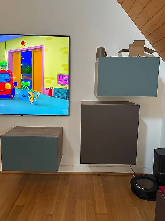 Mobili TV:  IKEA Modular Wall Cabinets & TV Stand Set – Usato da Riehen venduto da chr_kt5p 4