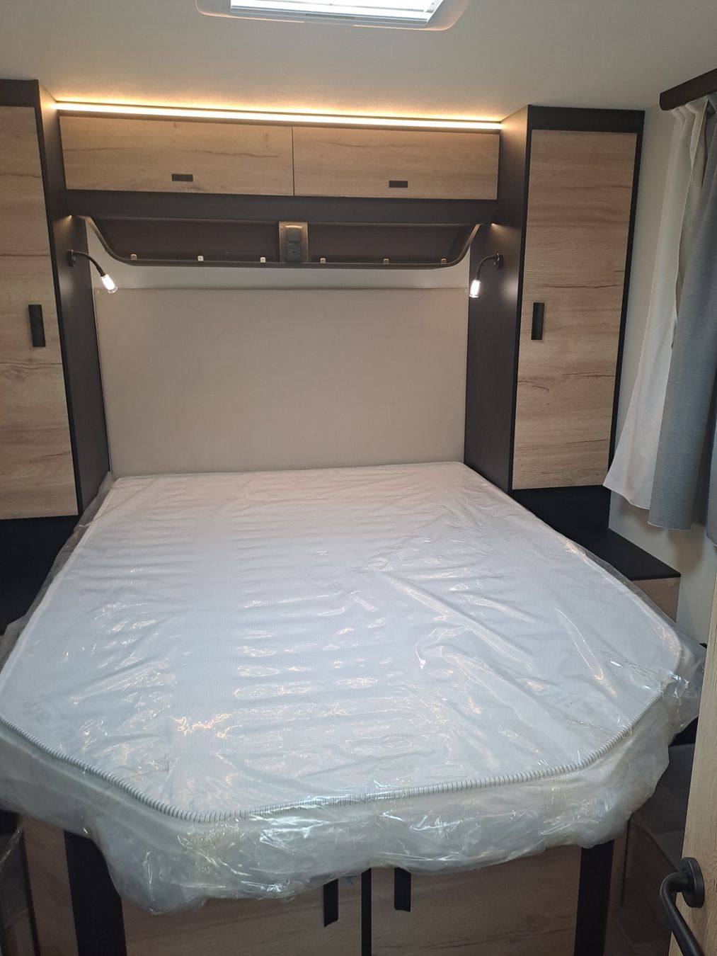 Xgo Veicoli da campeggio: XGO Dynamic 66P Plus - Teilintegriert - Automatik – Nuovo e nell'imballaggio originale da Grenchen venduto da asdumat 5