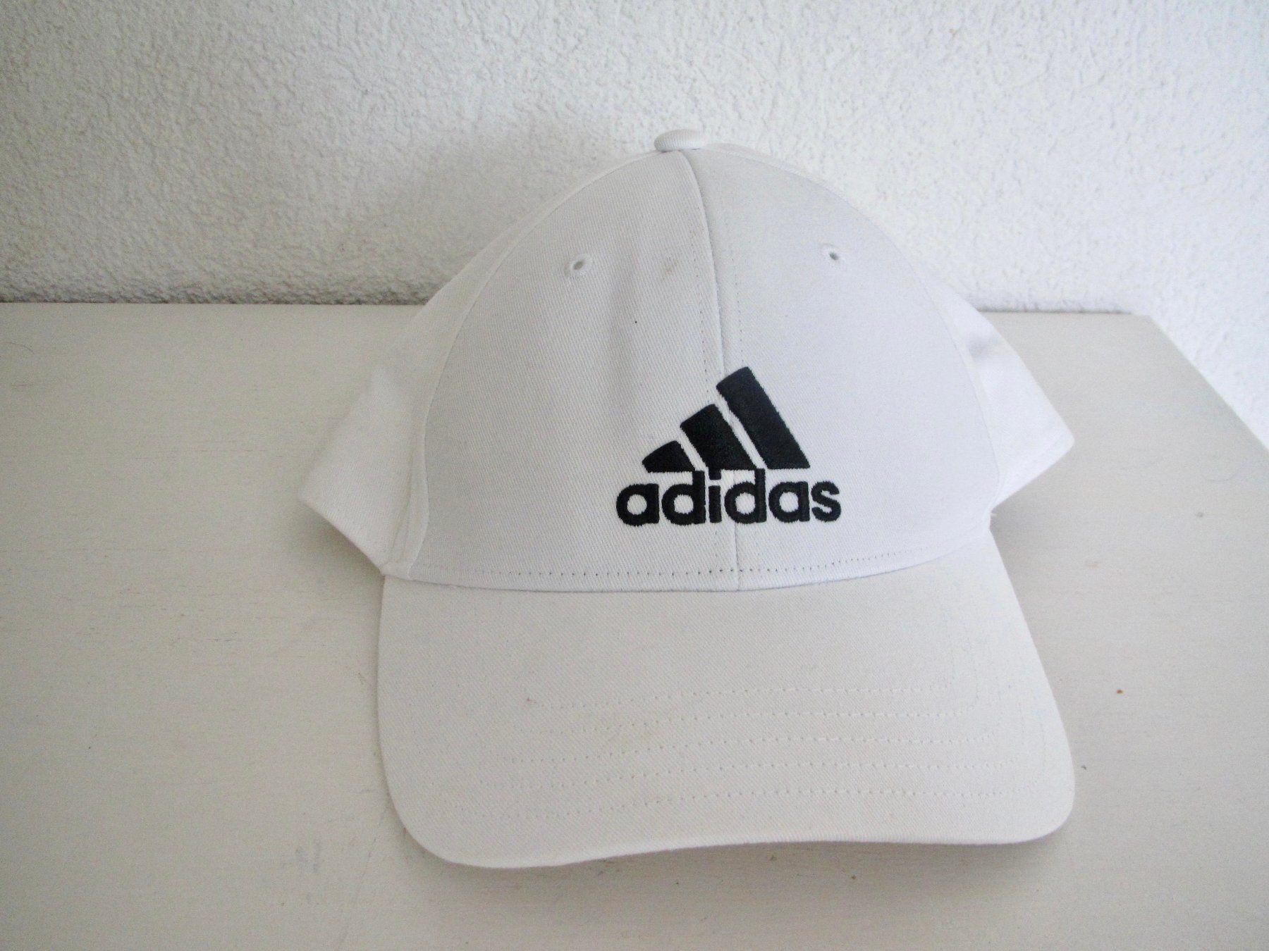 Adidas Hüte, Mützen & Caps: CASQUETTE ADIDAS NEUVE – Neu (gemäss Beschreibung) aus Murten von Selliot