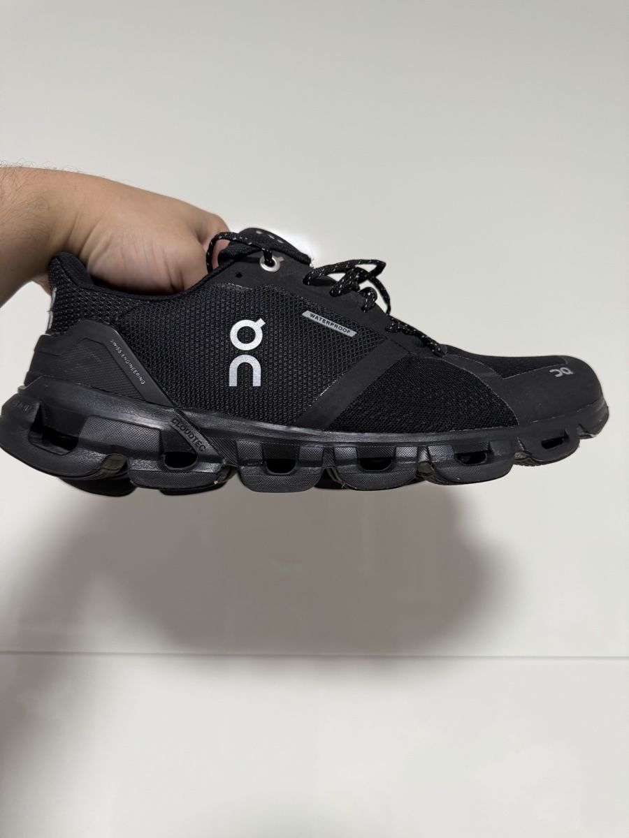 On Herrenschuhe: On Running Cloud Waterproof schwarz Grösse 41 gebraucht – Gebraucht aus Niederbipp von yar_tf6f 1