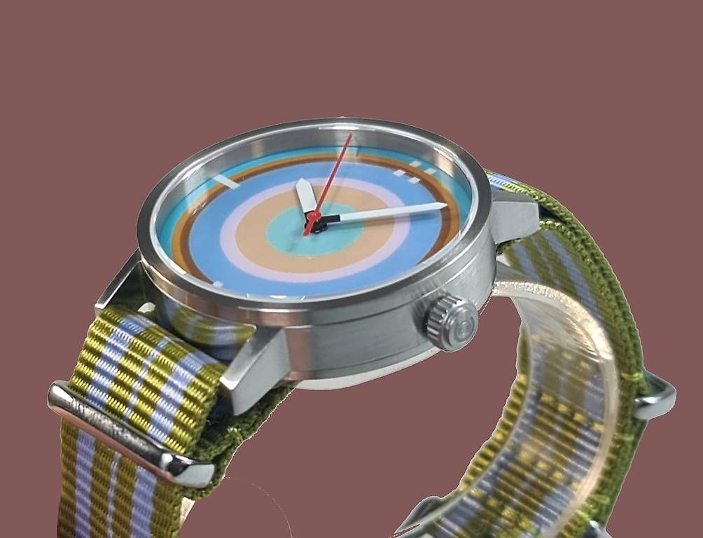 Montres: Buntes ColorCode Unikat 36mm von Concentric – D'occasion à Basel par Subwave 1