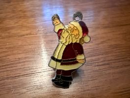 Weihnachtsmann Anstecknadel Metall bunt gebraucht Zustand