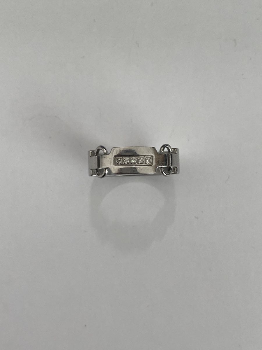 Bagues: Bague argentée avec strass   – Neuf (Voir description) à Fribourg par lau_5lkk 1