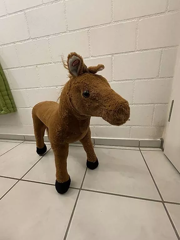 Giocattoli: Kinder-Reitpferd mit Geräuschen – Usato da Möriken AG venduto da nipamijule