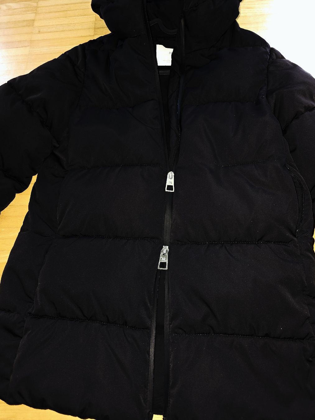 Mango Giacche: Warme Jacke schwarz Grösse XXS – Usato da St. Gallen venduto da A.W.128 1