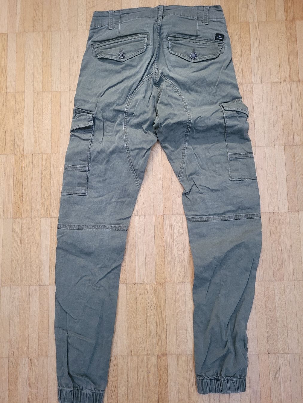 Jack & Jones Hosen: 27. Pantalon cargo Jack & Jones, taille 32/27 – Gebraucht aus Villars-sur-Glâne von m66_dch5 4