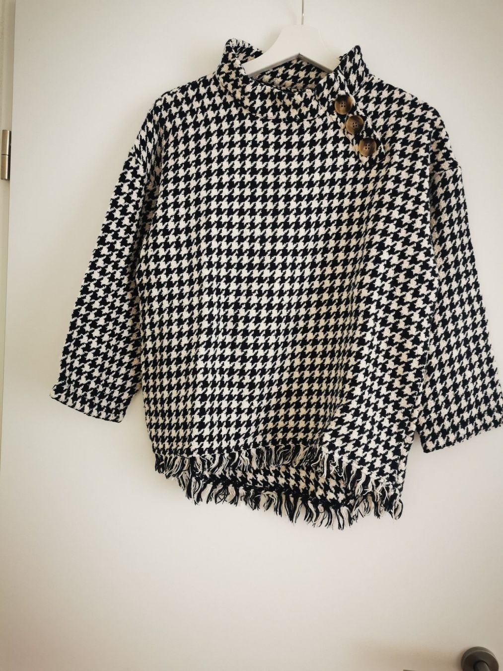 Pulls & Sweat-shirts: Zara Pullover Hahnentrittmuster Grösse S – D'occasion à Niedergösgen par lil_s6k8