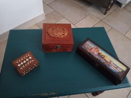 3  jolies boîtes décoratives en bois