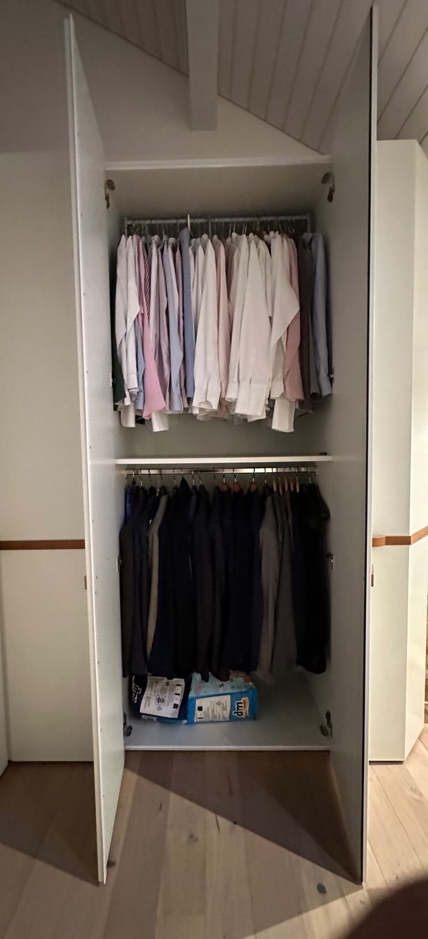 Hülsta Armadi: grosser Eck-Kleiderschrank von Hülsta – Usato da Uster venduto da Manuel.Bredol 2