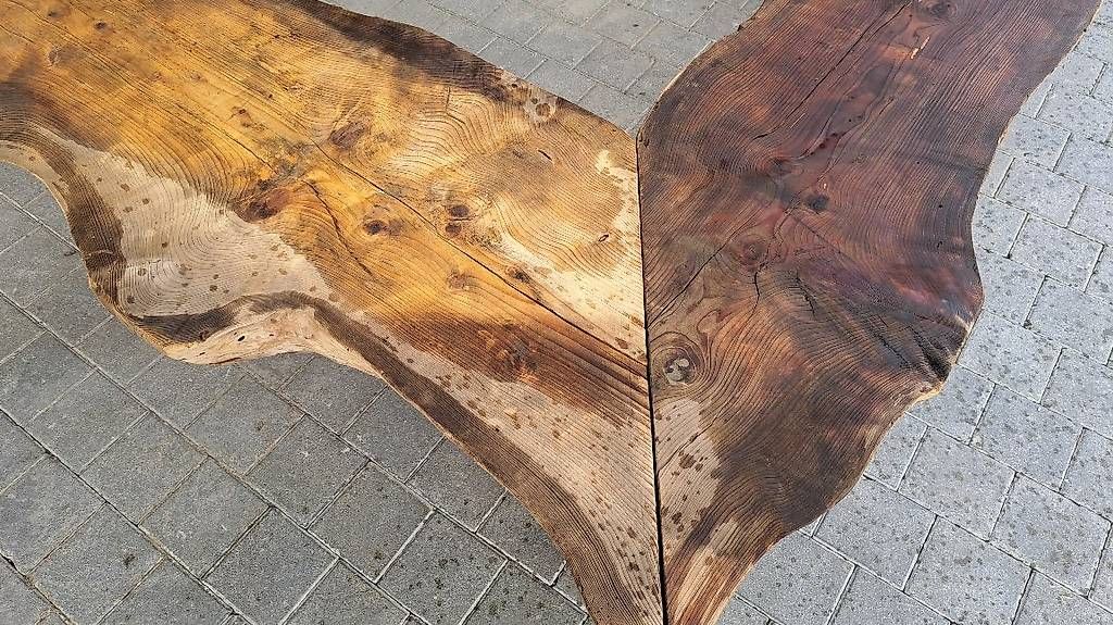 Set de table et chaises: Holzecktisch-Bankgarnitur rustikal – D'occasion à Häuslenen par Huberforst 3