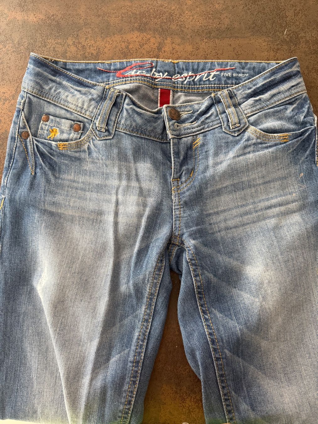 Esprit Jeans: ESPRIT FIVE STRAIGHT JEANS LONG 26/34 – Usato da Arch venduto da ellaisa84 1
