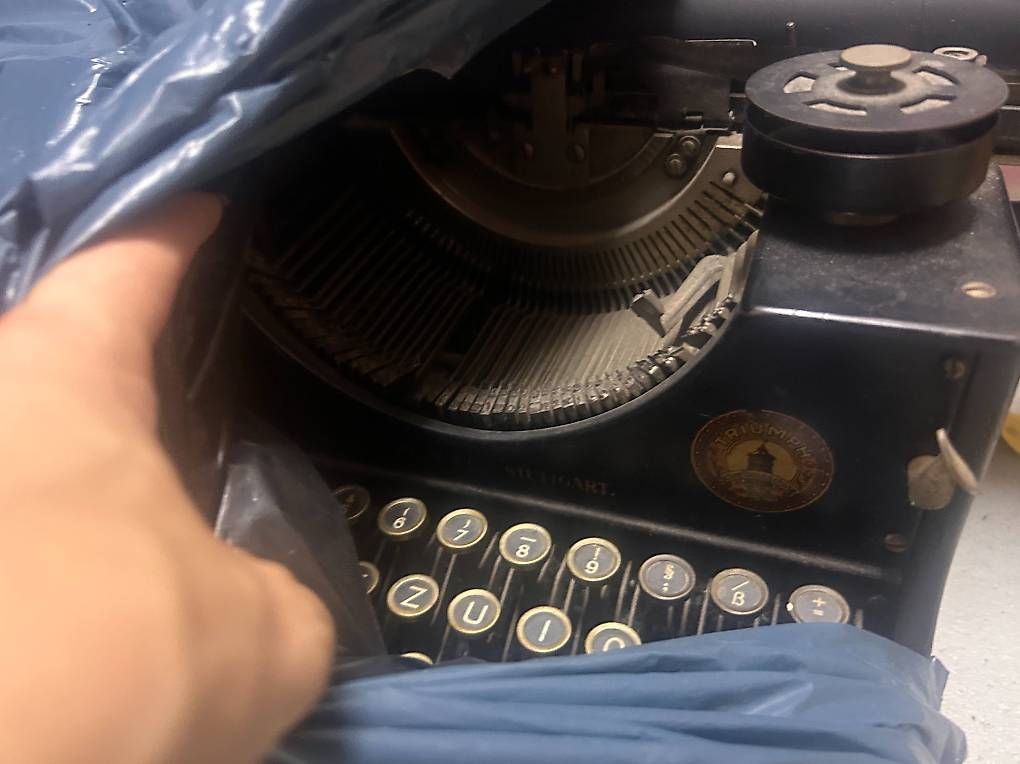 Triumph Schreibmaschinen: Deutsche Triumph Schreibmaschine 1900er – Gebraucht aus Zug von _B.Sch 2