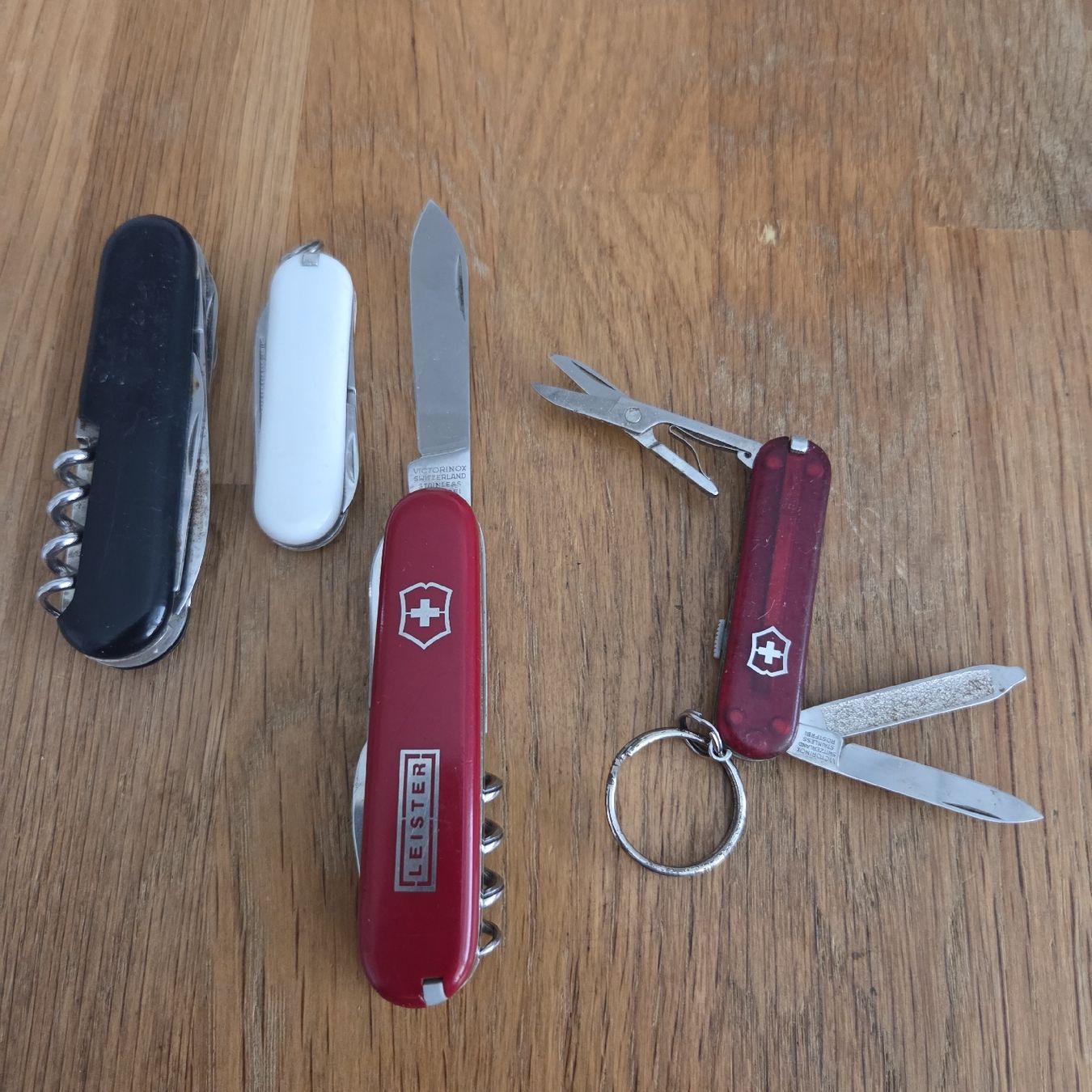 Victorinox Taschenmesser: 4 Diverse Sackmesser.. – Gebraucht aus Stans von Ducati16 2