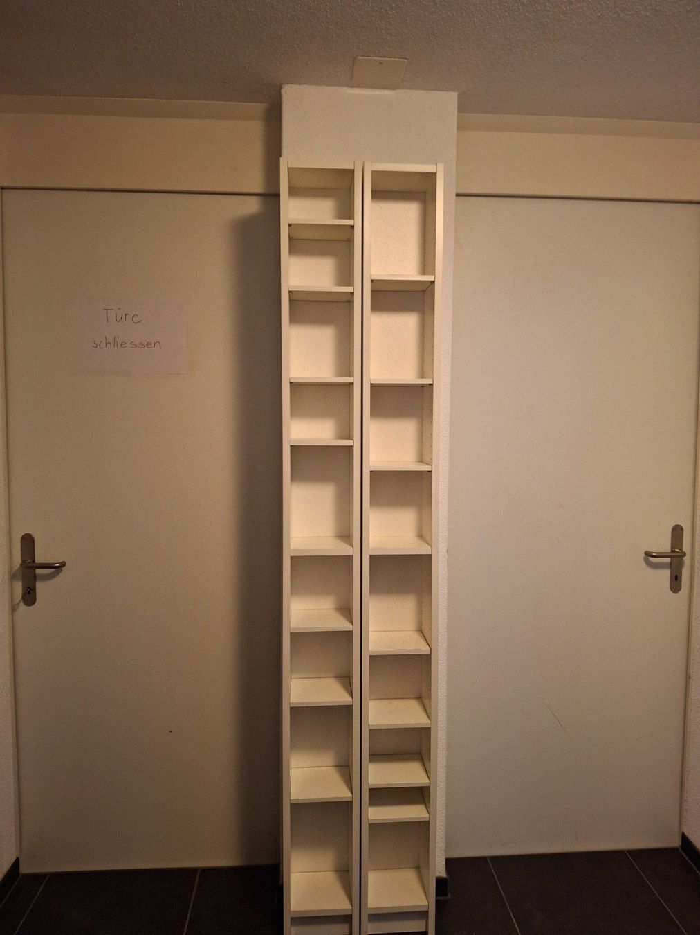 Ikea Scaffali: 2x Benno Ikea CD-Wandregal weiss 2x9 Fächer – Usato da Walterswil SO venduto da Jerry_maus