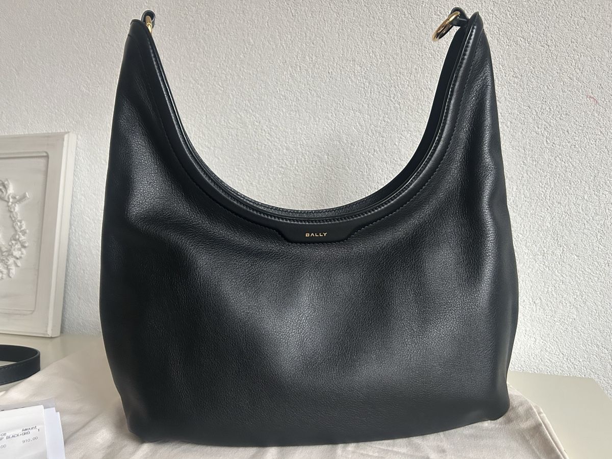 Bally Borse da donna: BALLY CODE HOBO black Size 1, wenig getragen – Usato da Möhlin venduto da seerose6 9