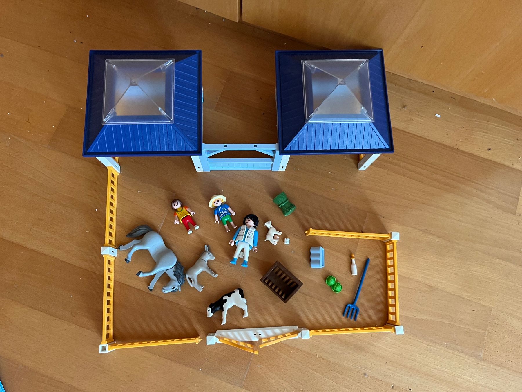 Playmobil Spielzeuge: Playmobil Tierfarm 4344 – Defekt aus Goldach von SSRConzept 1