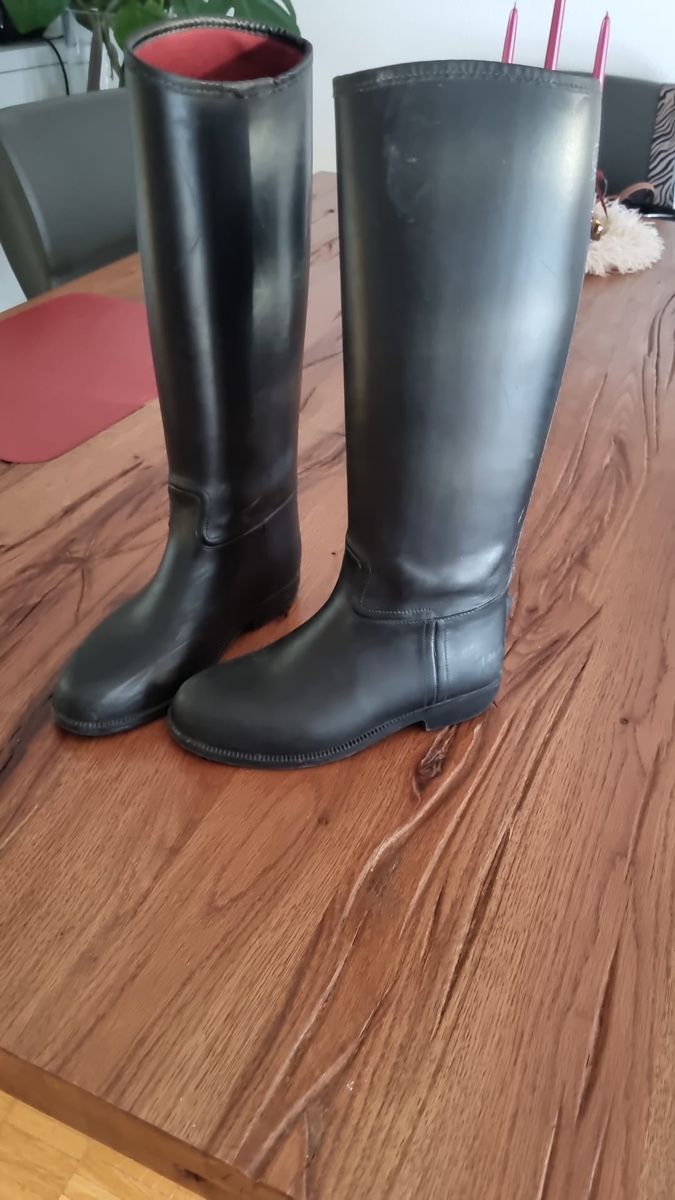 Scarpe per ragazzi: Reitstiefel Größe 35 – Usato da Adliswil venduto da rossoelmare 2