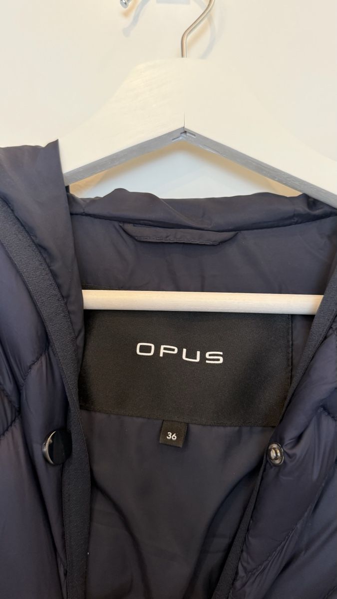Opus Gilets & Westen: Langes Gilet von Opus – Gebraucht aus Buchs SG von mquip 2