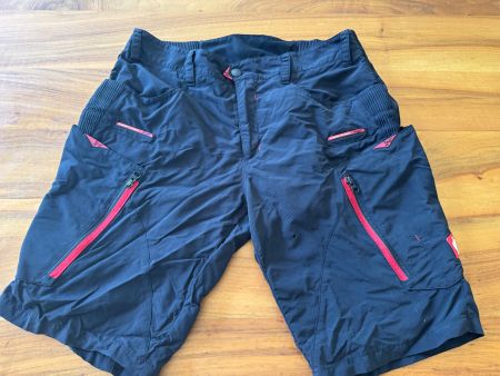 ENGELBERT STRAUSS kurze Hose schwarz/rot Grösse 52