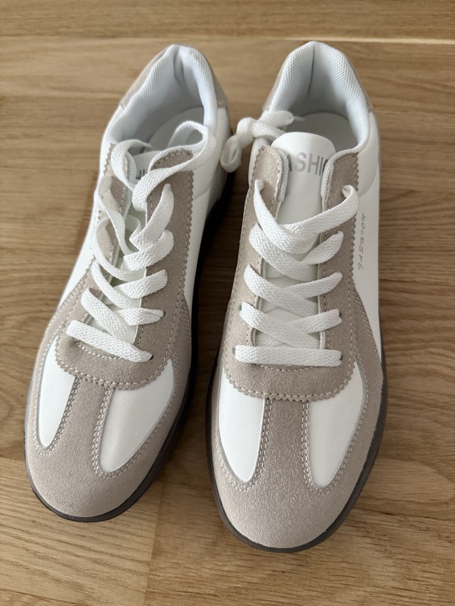 Scarpe da donna: Neue Damen-Schuhe Gr. 39 – Nuovo (secondo la descrizione) da Wil SG venduto da man_jcm5