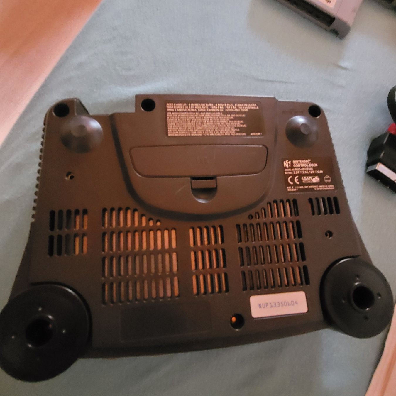 Nintendo Console: Nintendo 64 Konsole mit 2 Controllern gebraucht – Usato da Grône venduto da Gronibar 2