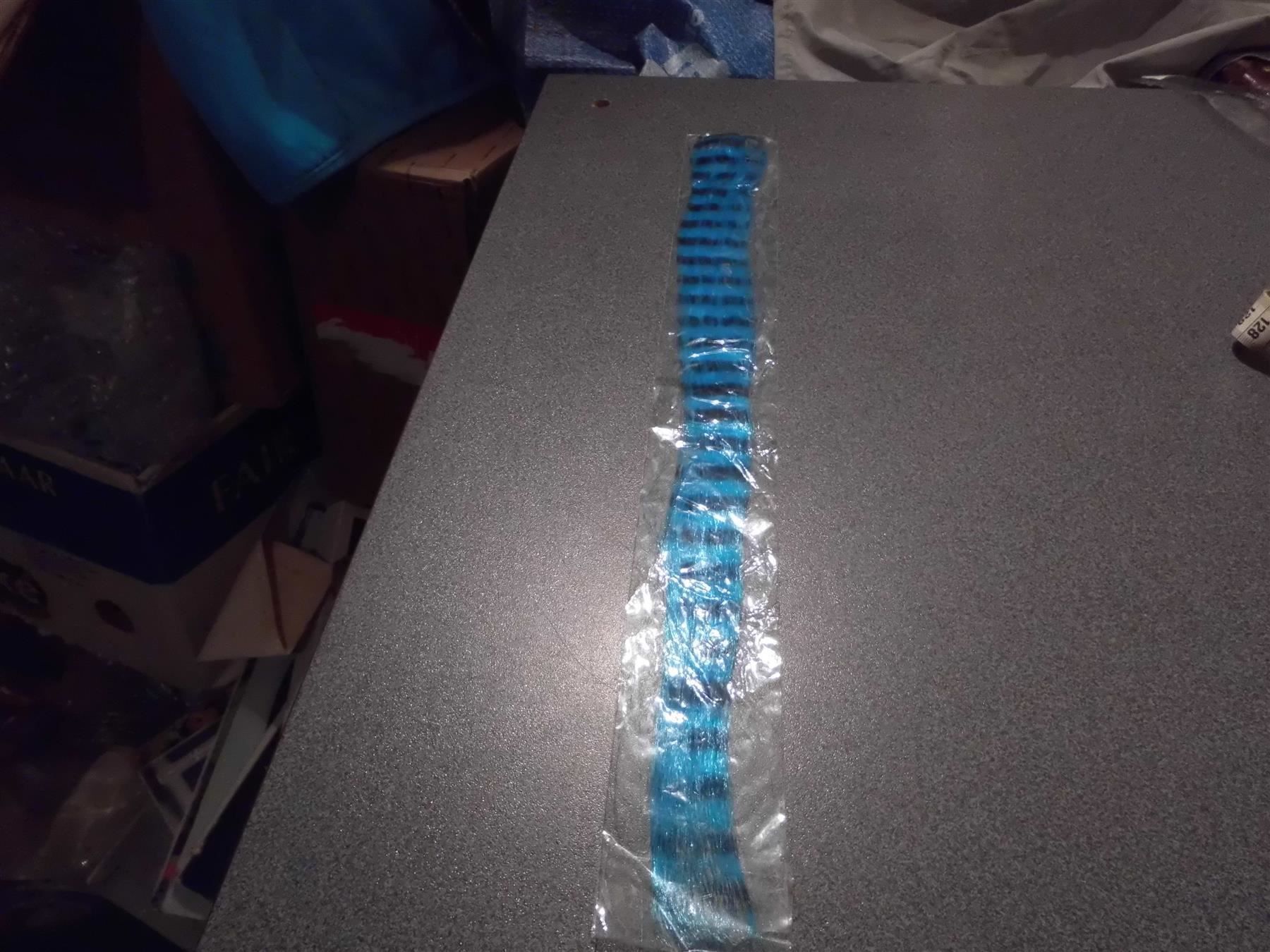 Haarschmuck: Haar Strähne/Verlängerung hell/schwarz – Neu und originalverpackt aus Zürich von abraxas1291