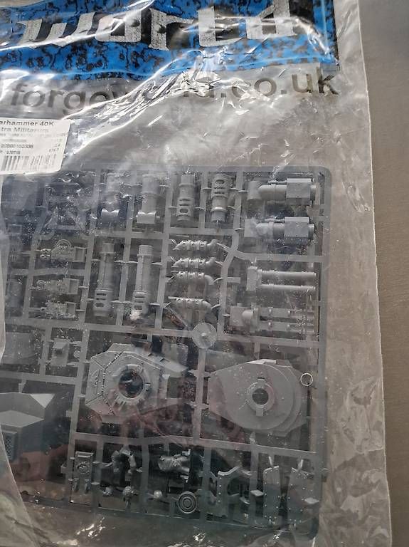Kit di modellismo & Modellini statici: Warhammer 40K Forge World DKK Mars Alpha Pattern Demolisher – Usato da Lyss venduto da stu_cqk6 1
