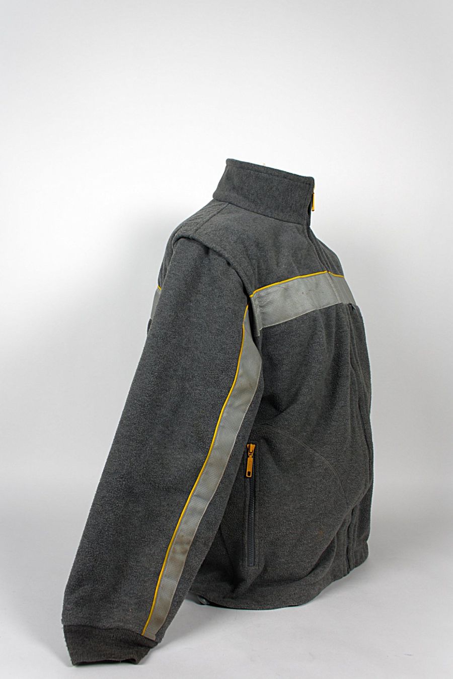 Giacche: Fleecejacke grau – Usato da Zollikofen venduto da Restwert_Zollikofen 2