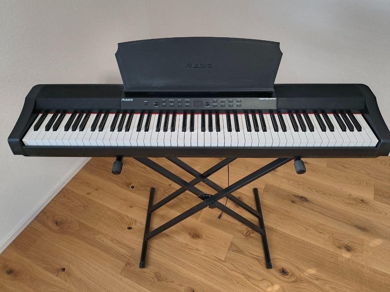 Alesis Strumenti musicali: Alesis Prestige Artist – Nuovo (secondo la descrizione) da Frauenfeld venduto da dga_s2gl 1