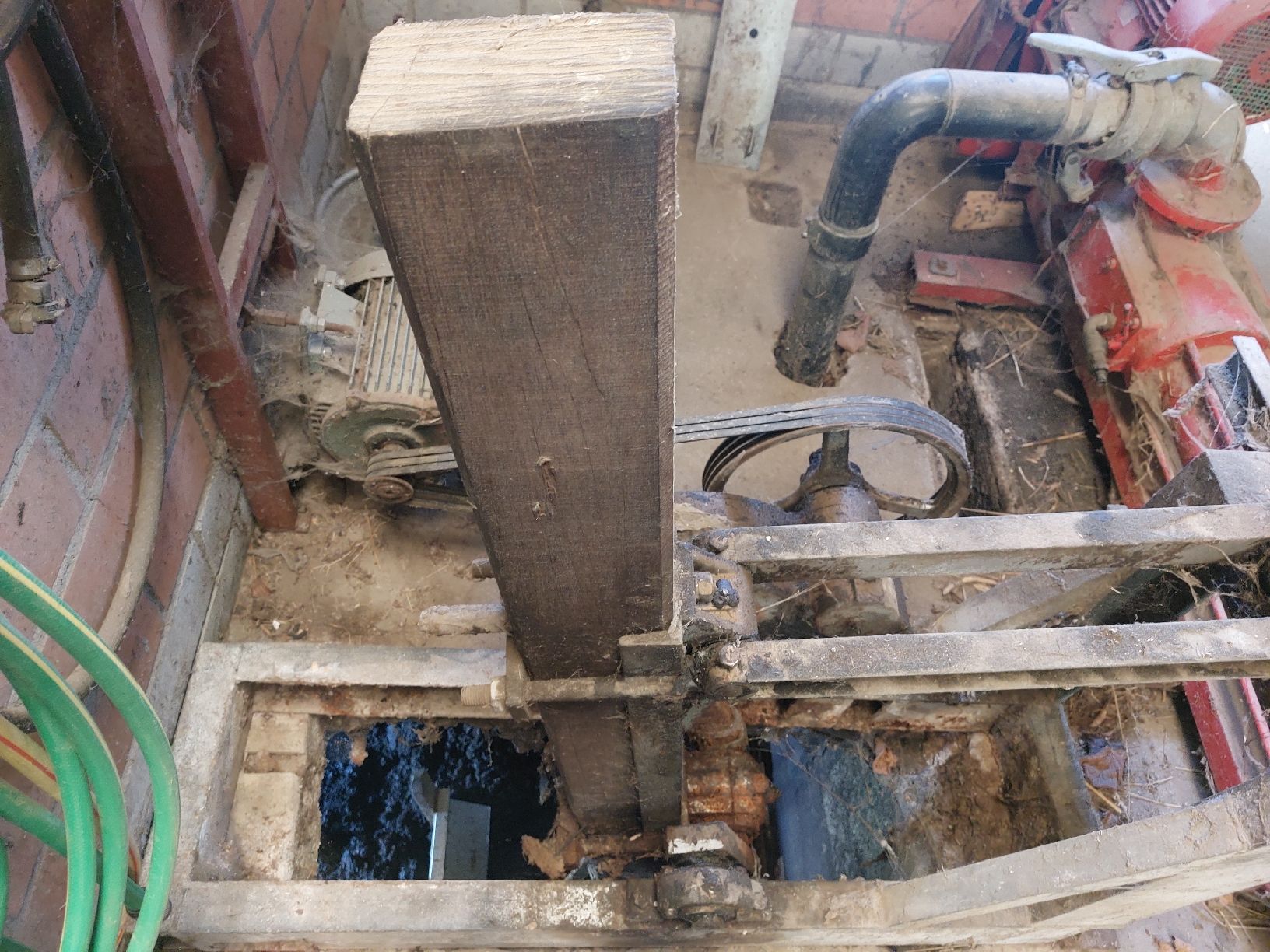 Tutte le macchine: Güllenrührwerk – Usato da Sumiswald venduto da Danmara 3
