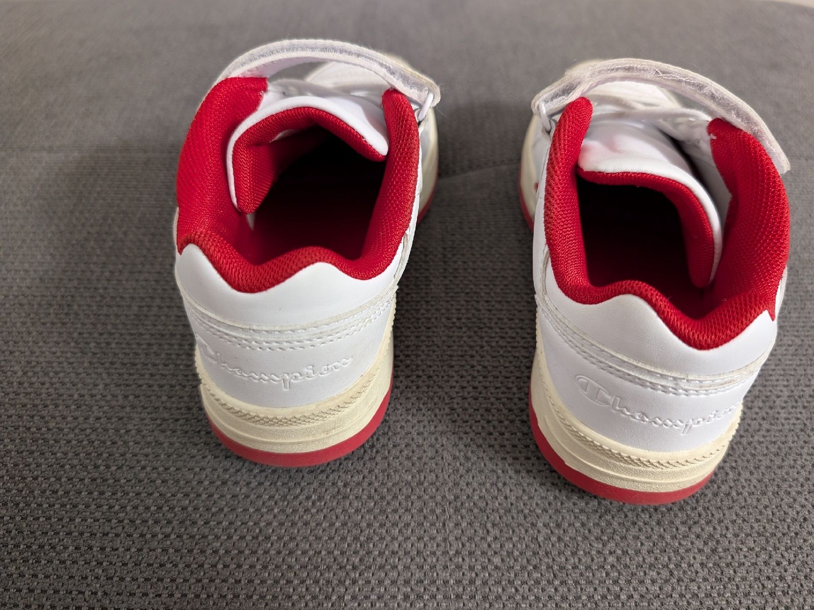 Champion Scarpe per ragazzi: Champion Kinder Sneaker Weiss Grösse 32 – Usato da Domat/Ems venduto da Paschaff 1
