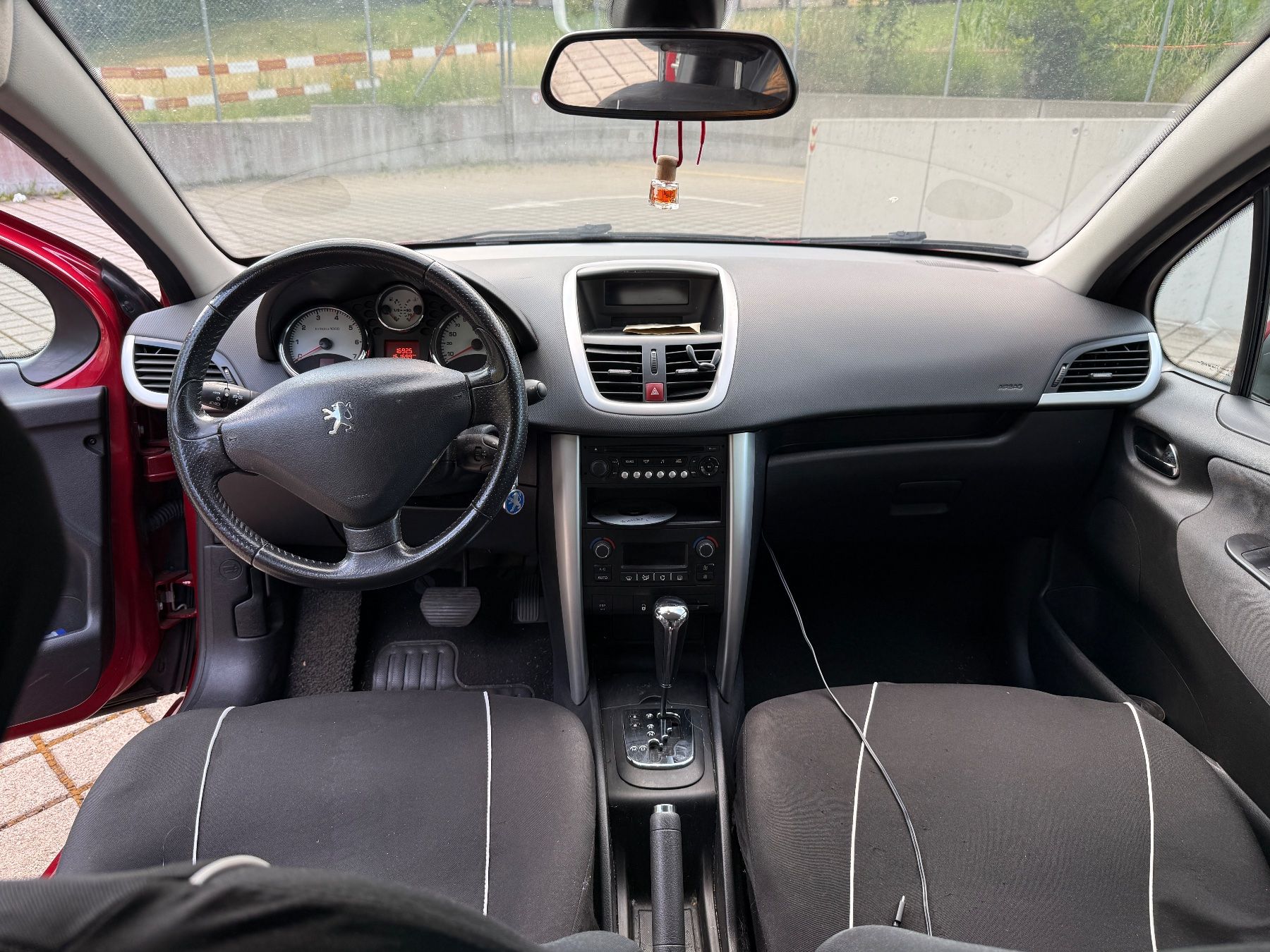 Peugeot Autos: Peugeot 207 SW 1.6 – D'occasion à Nürensdorf par Jetti50 5