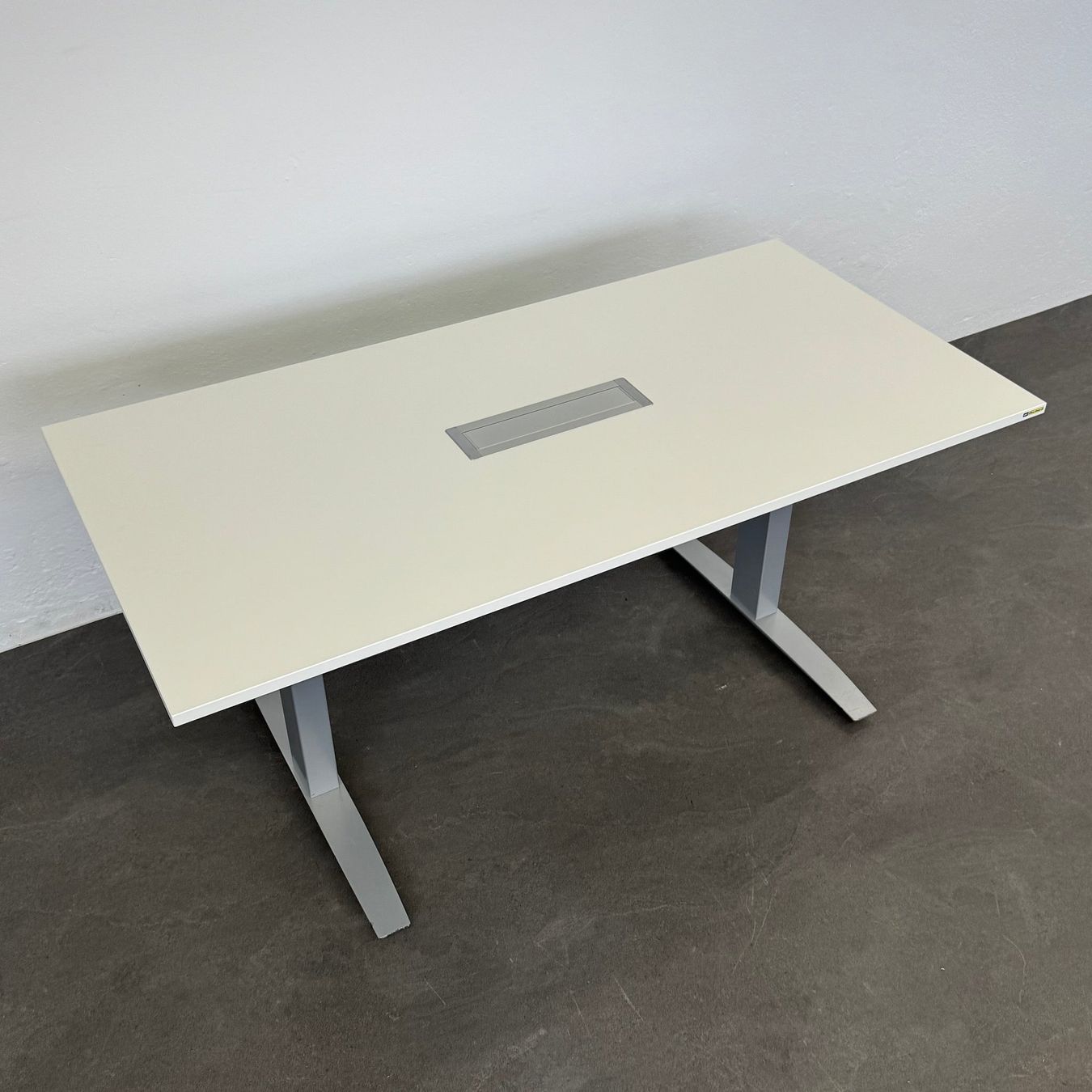 Sitag Tavoli: Sitag Active Besprechungstisch – Usato da Schönenwerd venduto da mcofficeshop 3
