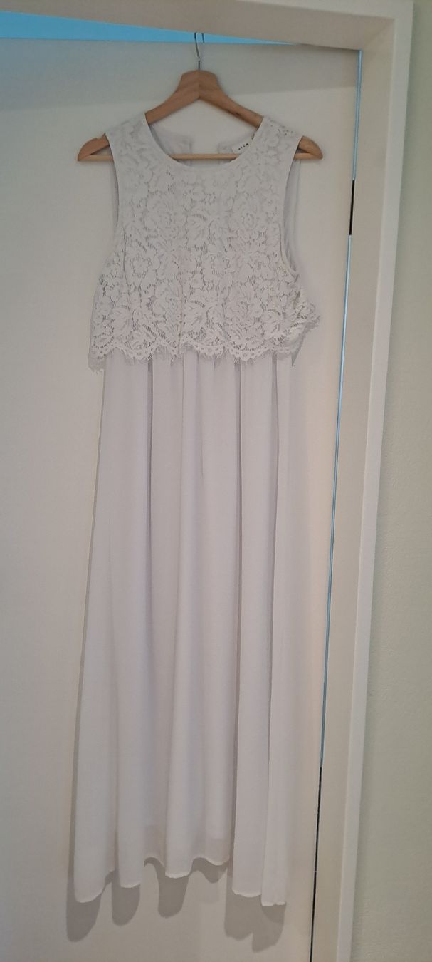Kleider: Kleid – Gebraucht aus Buttikon SZ von Bavegna99